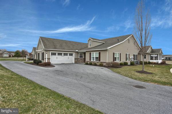 66 SOUTH VILLAGE CIR, Palmyra, PA 17078