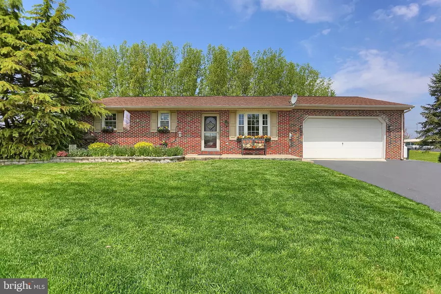 19 BRUNSWICK LN, Palmyra, PA 17078