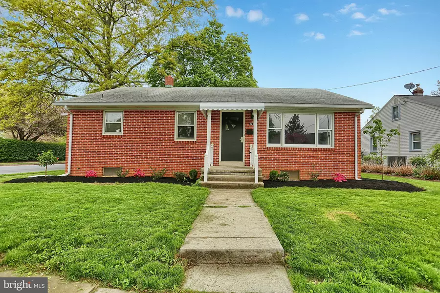 321 W WALNUT ST, Palmyra, PA 17078