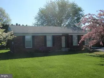 246 FONDERWHITE RD, Lebanon, PA 17042