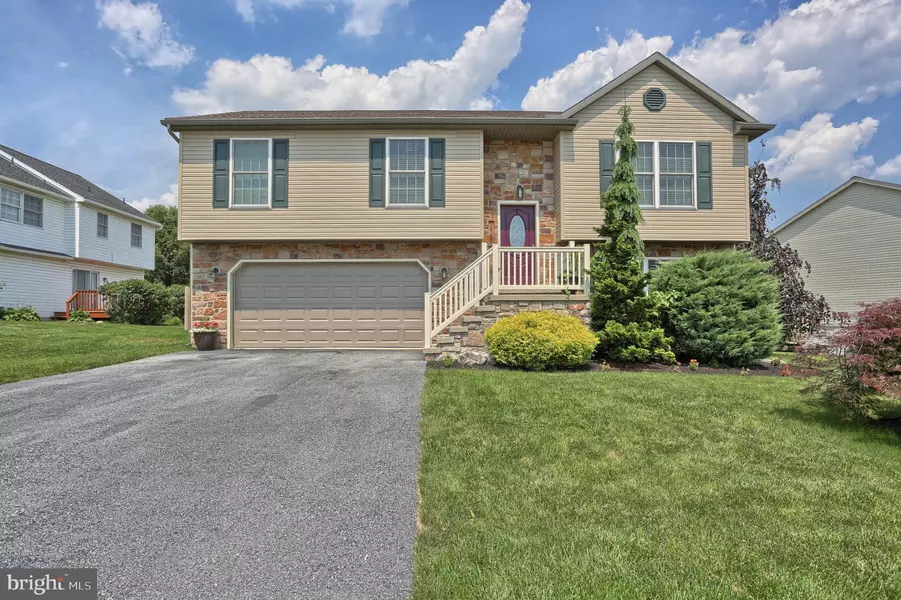 15 GEORGIE LN, Richland, PA 17087