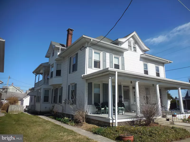 133 E MAPLE ST, Palmyra, PA 17078