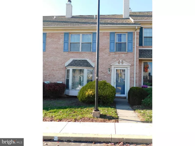 207 MAPLE GLEN CIR, Pottstown, PA 19464