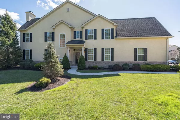 400 BLUE HERON CIR, Blue Bell, PA 19422