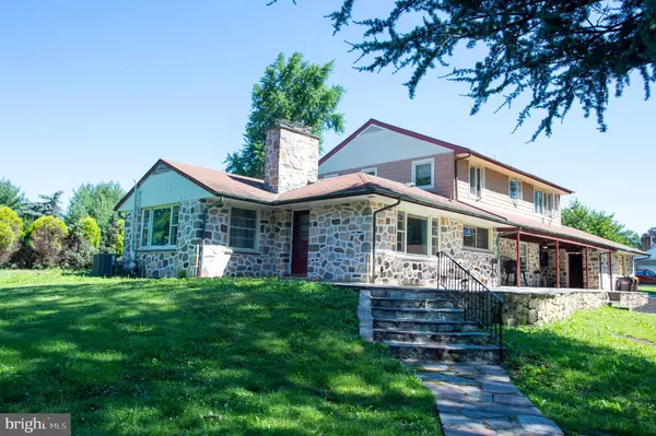 2600 STANBRIDGE RD, Norristown, PA 19401