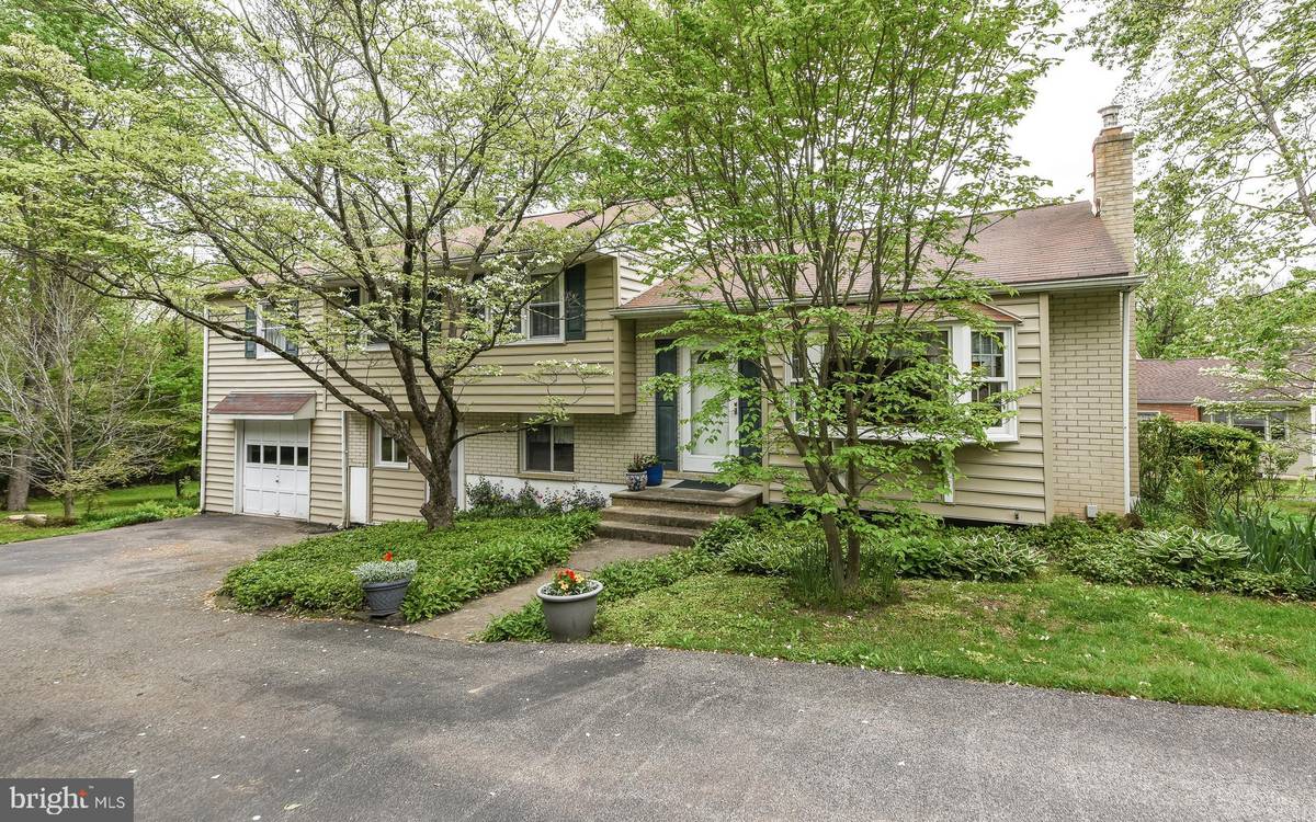 Ambler, PA 19002,43 BETSY LN