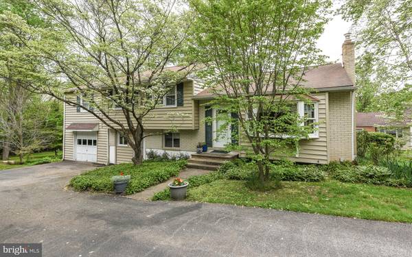 43 BETSY LN, Ambler, PA 19002