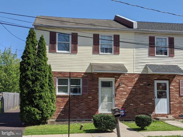 28 W VINE ST, Hatfield, PA 19440