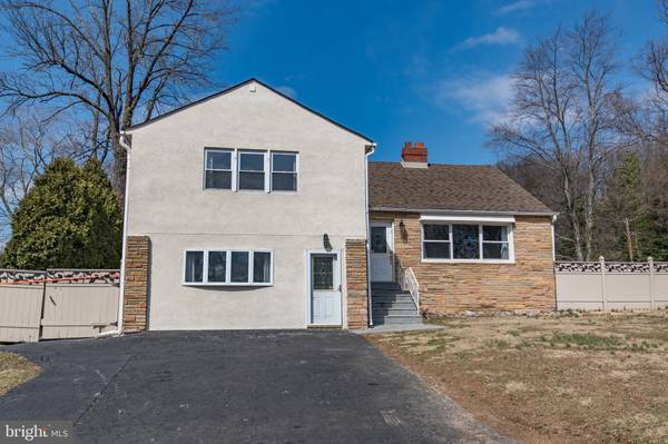 3212 MANOR RD, Huntingdon Valley, PA 19006