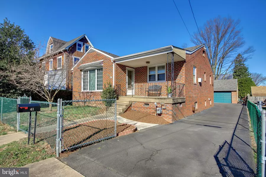 41 PARK AVE, Jenkintown, PA 19046