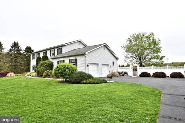 3183 FENNEL RD, Pennsburg, PA 18073