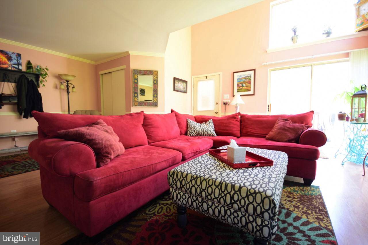 Horsham, PA 19044,455 BROWN BRIAR CIR