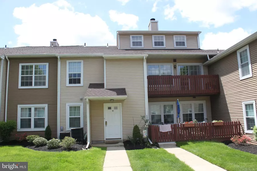 82 WOODBINE CT, Horsham, PA 19044