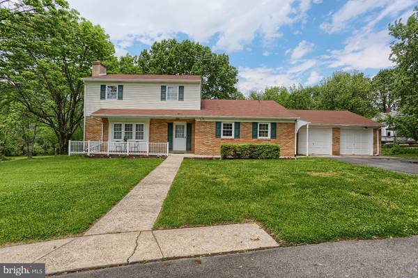 6000 UPPER RIDGE RD, Green Lane, PA 18054