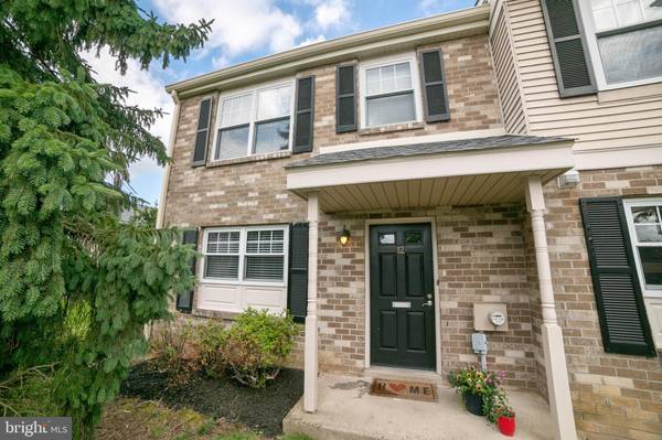 12 CROMWELL DR, Blue Bell, PA 19422