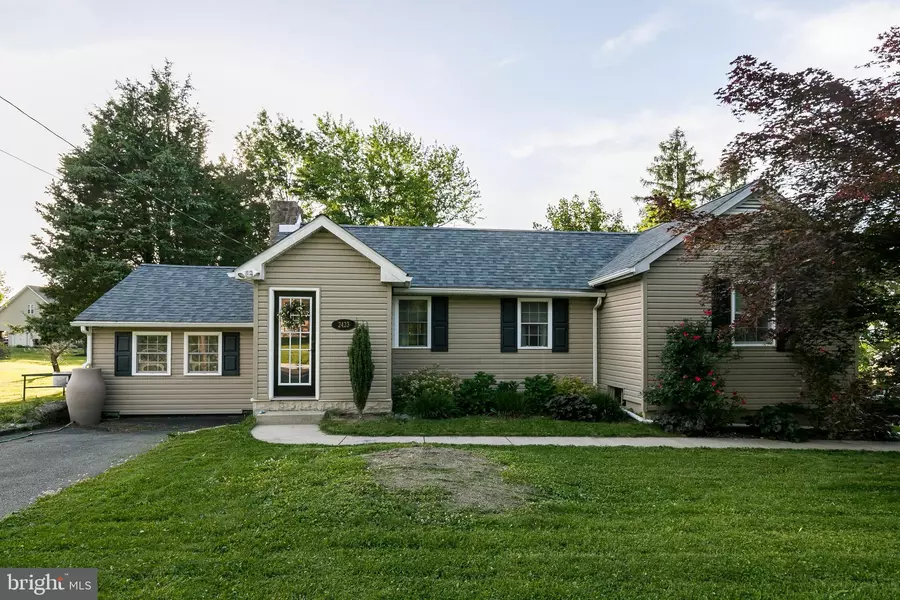 2423 NEW HANOVER SQUARE RD, Gilbertsville, PA 19525