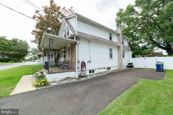 Glenside, PA 19038,512 CRICKET AVE