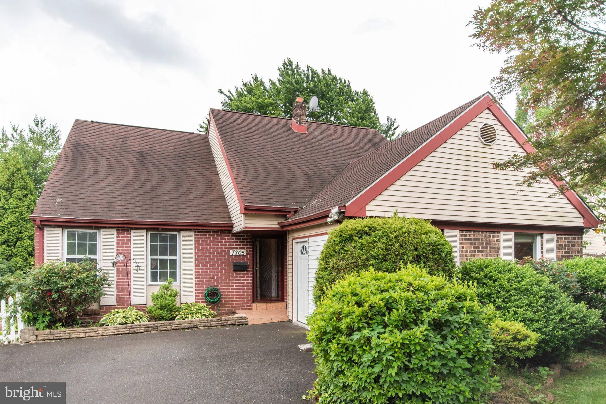 7705 OAK LANE RD, Cheltenham, PA 19012