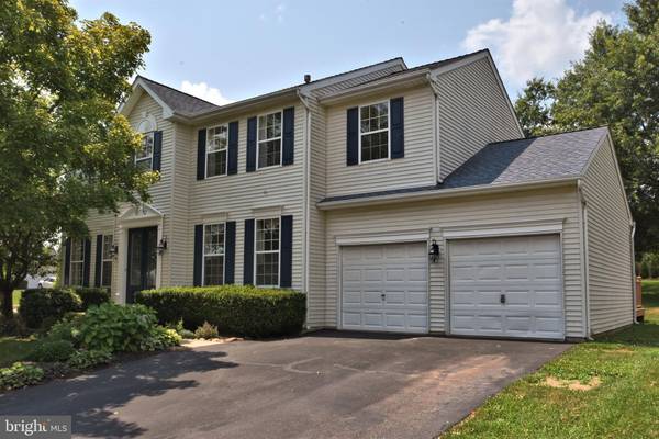 40 ELMAR CIR, Royersford, PA 19468