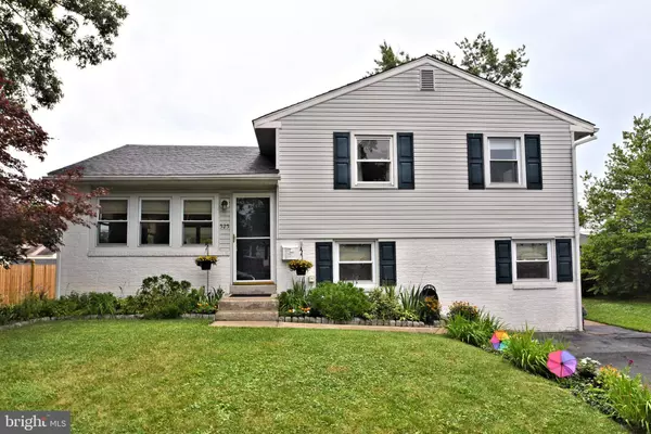 525 POPLAR ST, Lansdale, PA 19446