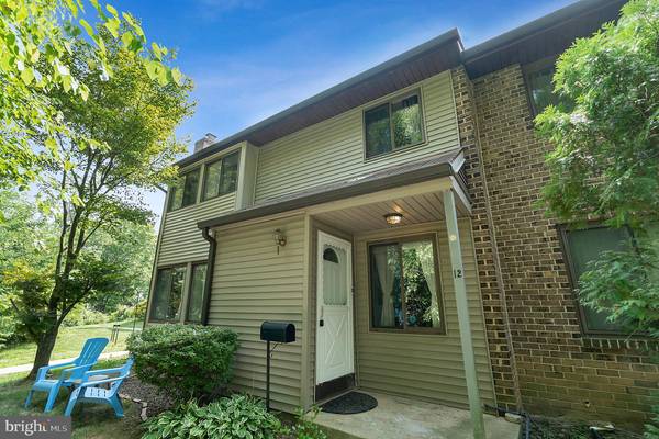 22 FITZWATERTOWN RD #D12, Willow Grove, PA 19090