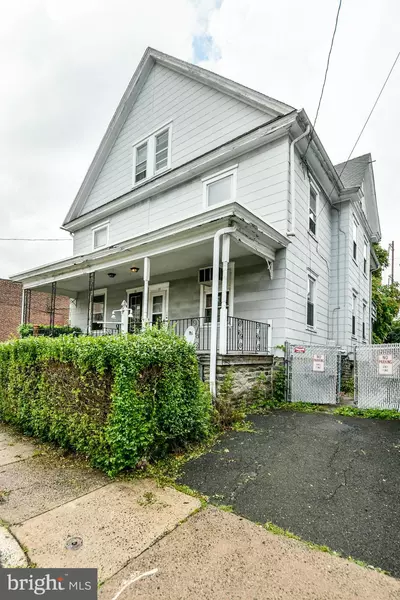 17 E GLENSIDE AVE, Glenside, PA 19038