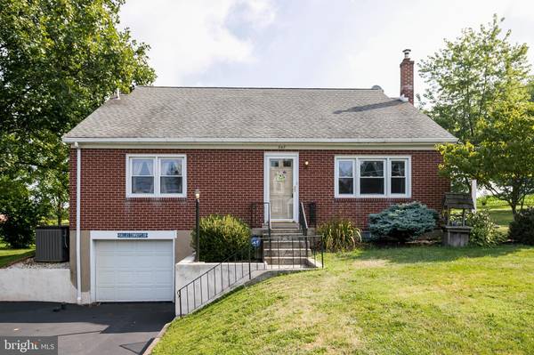 547 MEETINGHOUSE RD, Harleysville, PA 19438