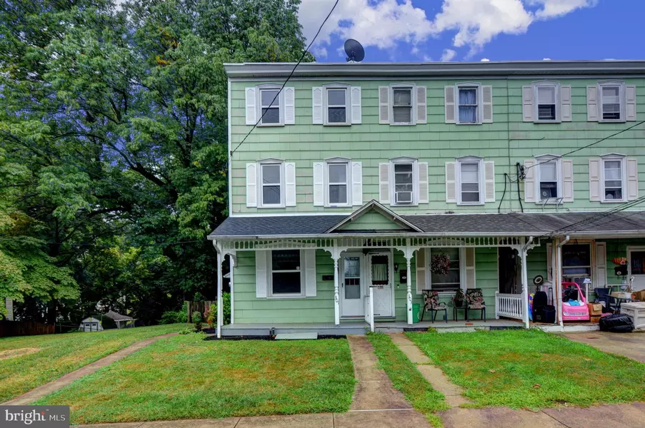 301 N 5TH AVE, Royersford, PA 19468