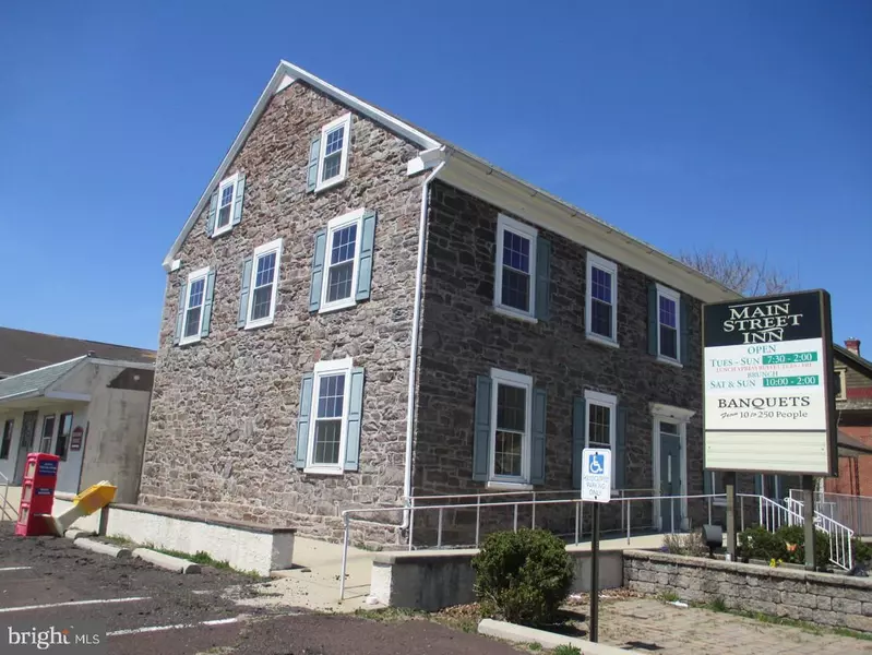 313 MAIN ST, Red Hill, PA 18076