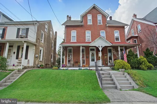 557 WALNUT ST, Royersford, PA 19468