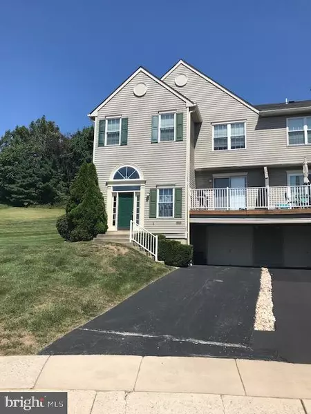 240 COBBLESTONE CT, Collegeville, PA 19426