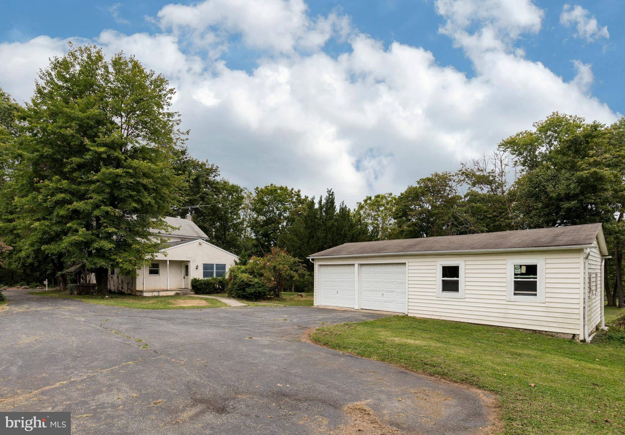 Schwenksville, PA 19473,28 GREBE RD