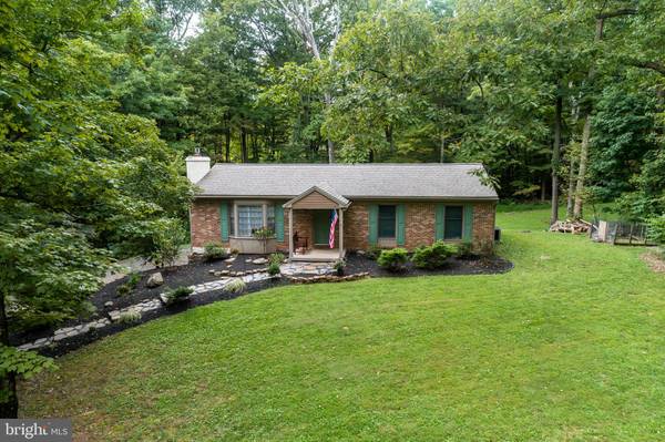 727 N LAYFIELD RD, Perkiomenville, PA 18074