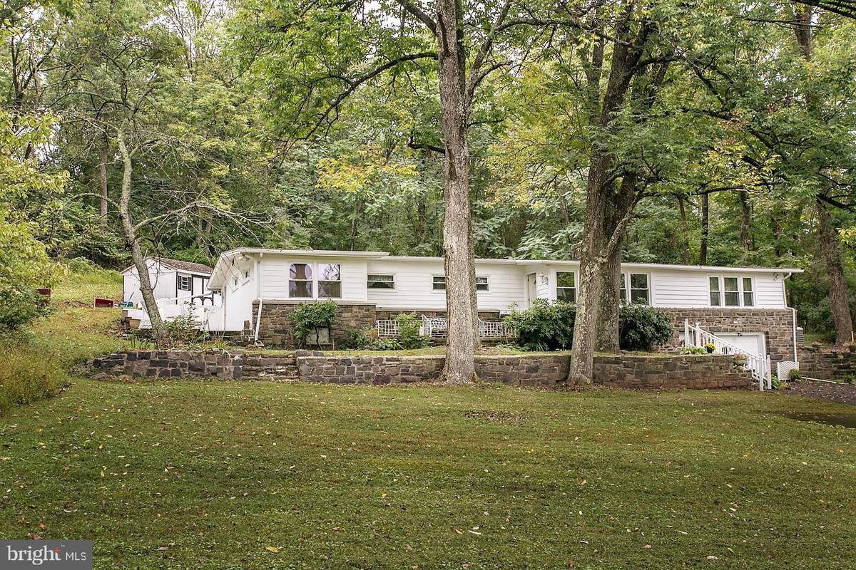 Schwenksville, PA 19473,25 SKIPPACK PIKE