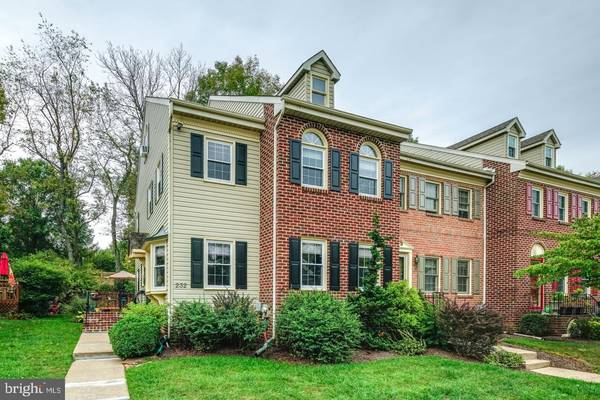 232 GEORGETOWNE CT, Royersford, PA 19468