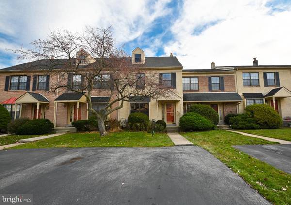 Norristown, PA 19403,554 CANTERBURY RD