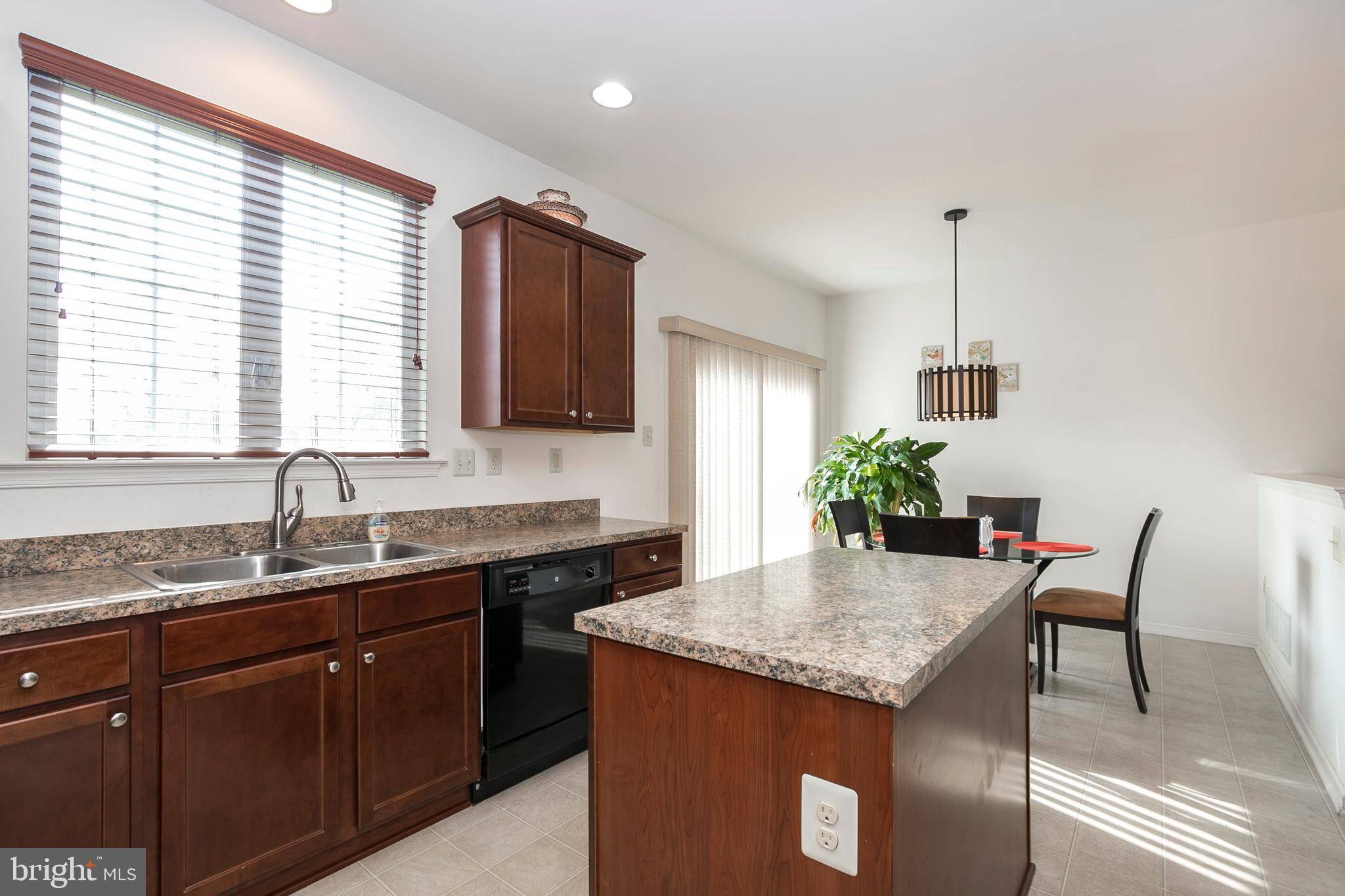 Telford, PA 18969,160 COUNTRY VIEW WAY