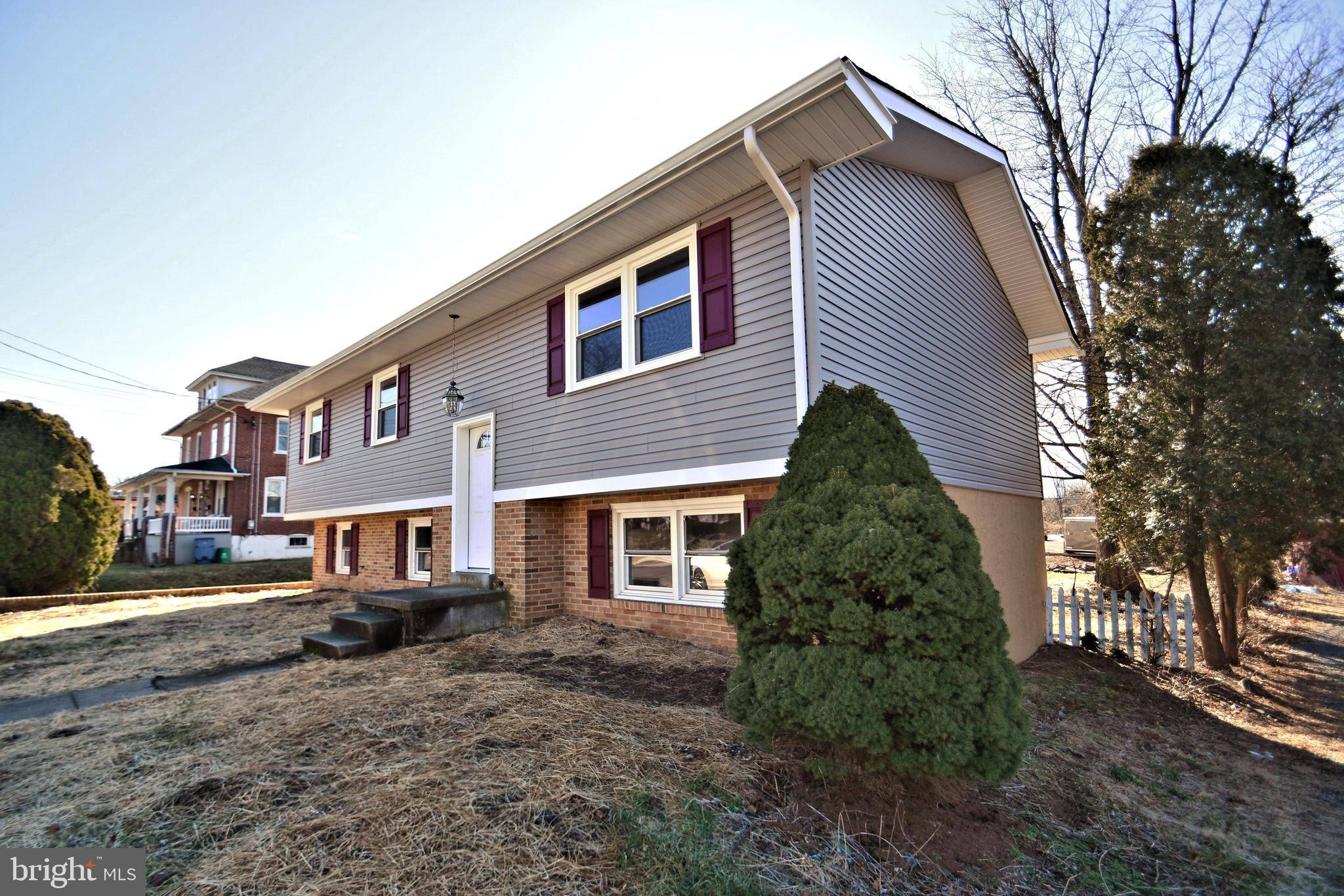 Telford, PA 18969,146 S 3RD ST