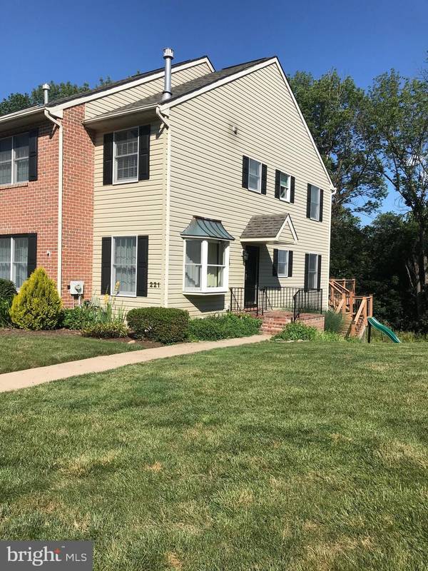 221 GEORGETOWN CT, Royersford, PA 19468