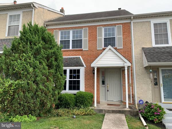 708 SANDALWOOD LN, Norristown, PA 19403