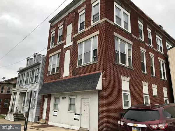 207 MARKET ST W, Lewistown, PA 17044