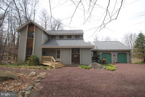 114 FAWN RD, Pocono Lake, PA 18347