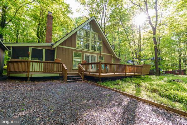 313 MONARCH WAY, Pocono Lake, PA 18347