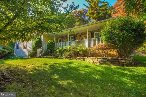 335 MCILHANEY RD, Saylorsburg, PA 18353