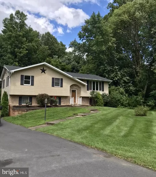 675 ROYAL MANOR RD, Easton, PA 18042