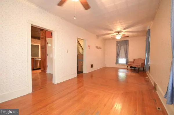 Bangor, PA 18013,421 S 4TH ST