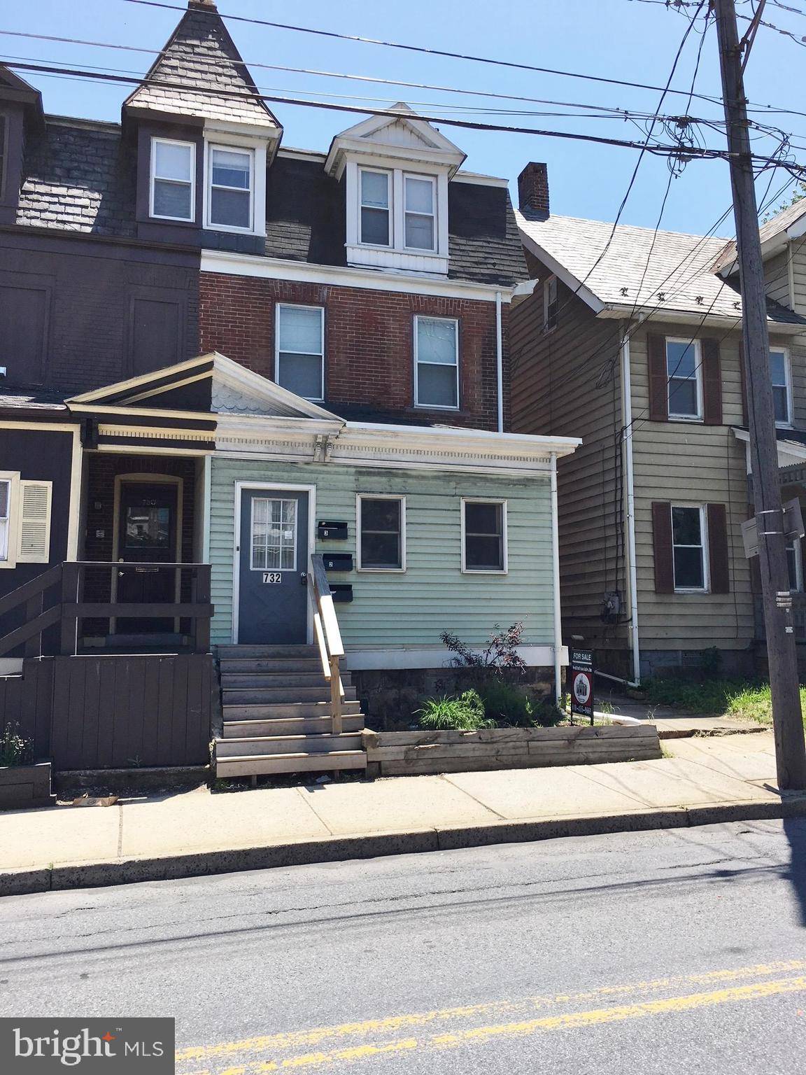 732 BROADWAY, Bethlehem, PA 18015