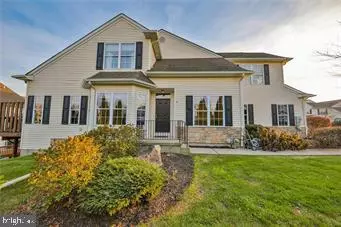 27 COBBLESTONE DR, Easton, PA 18045