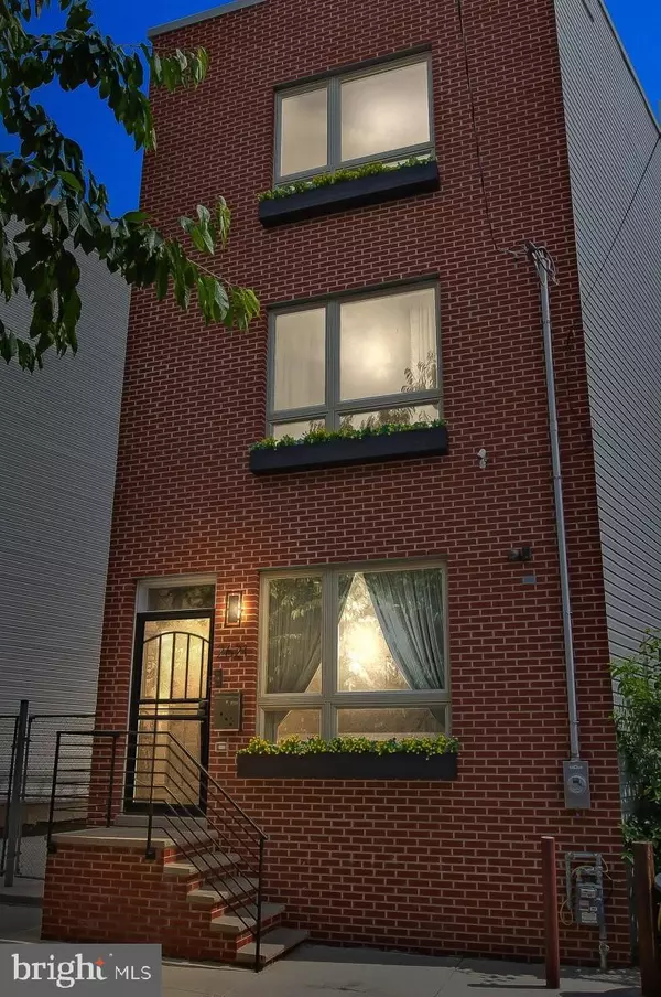 2621 E LETTERLY ST, Philadelphia, PA 19125