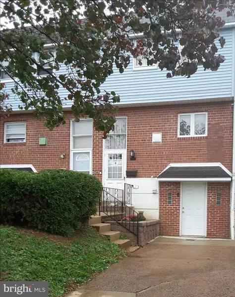 3531 WESSEX LN, Philadelphia, PA 19114